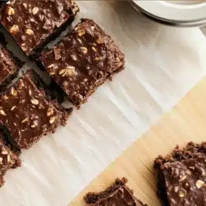 No bake cookie bars with oats and chocolate